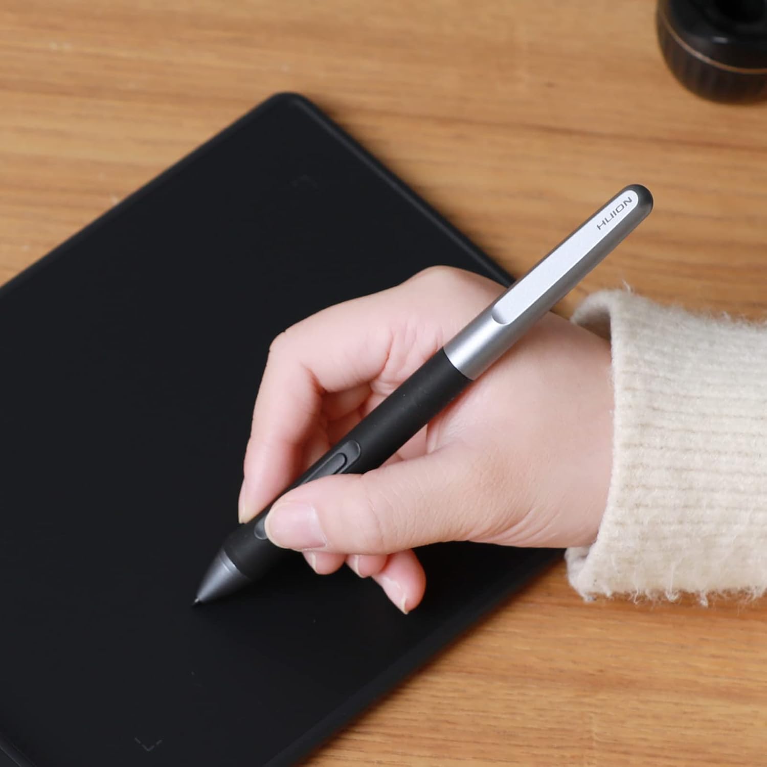 Lápiz capacitivo HUION PW110 sin batería 2023 para HUION Inspiroy 2 SML, Kamvas 121316, Kamvas 2224 Series, Kamvas Pro 13 (2.5K) Pro 16 (2.5K),