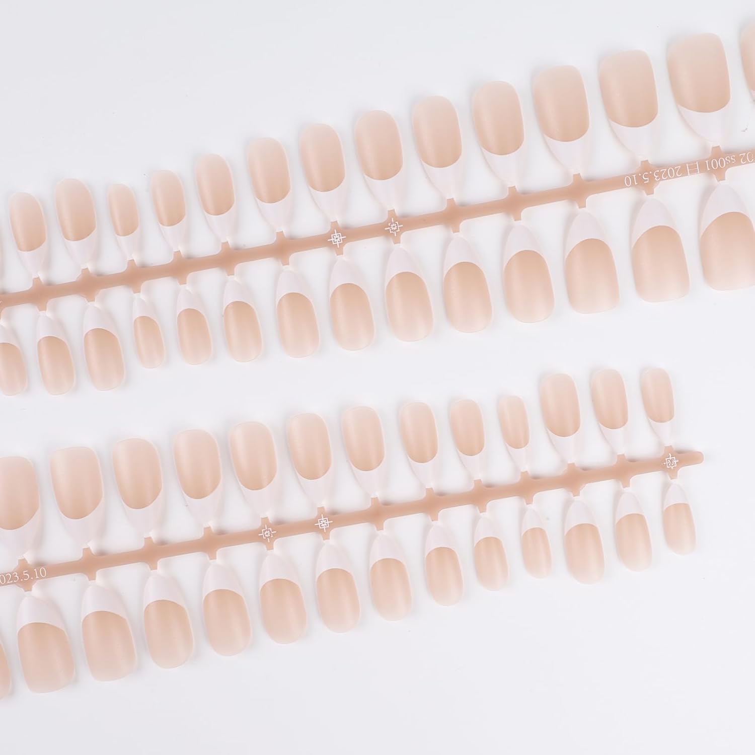 Wellquinn Uñas postizas a presión de punta francesa, puntas de uñas de gel suave de almendra, uñas postizas cortas de bailarina francesa desnuda,