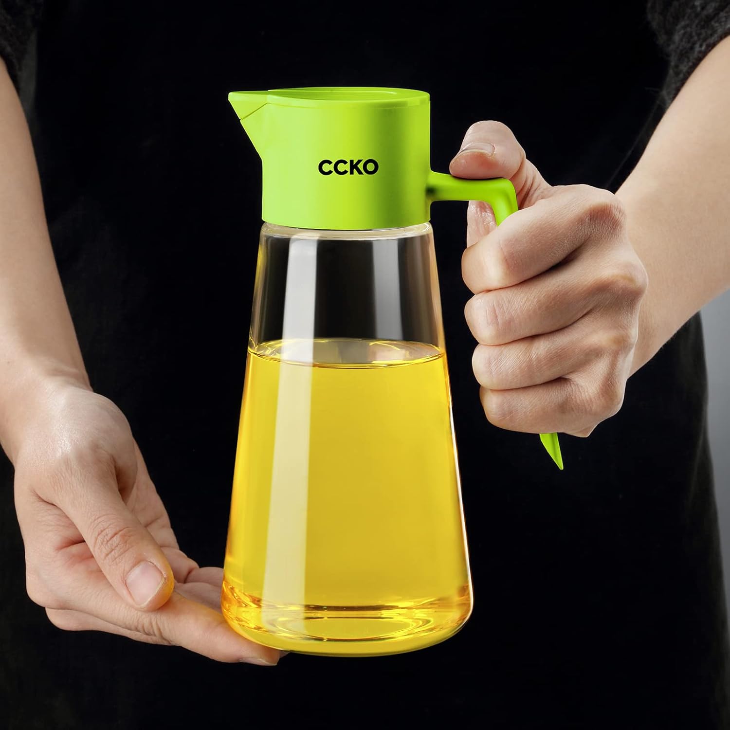 CCKO Botella dispensadora de aceite de oliva de 19 onzas para cocinar en la cocina, dispensador automático de aceite de cocina sin goteo, adecuado