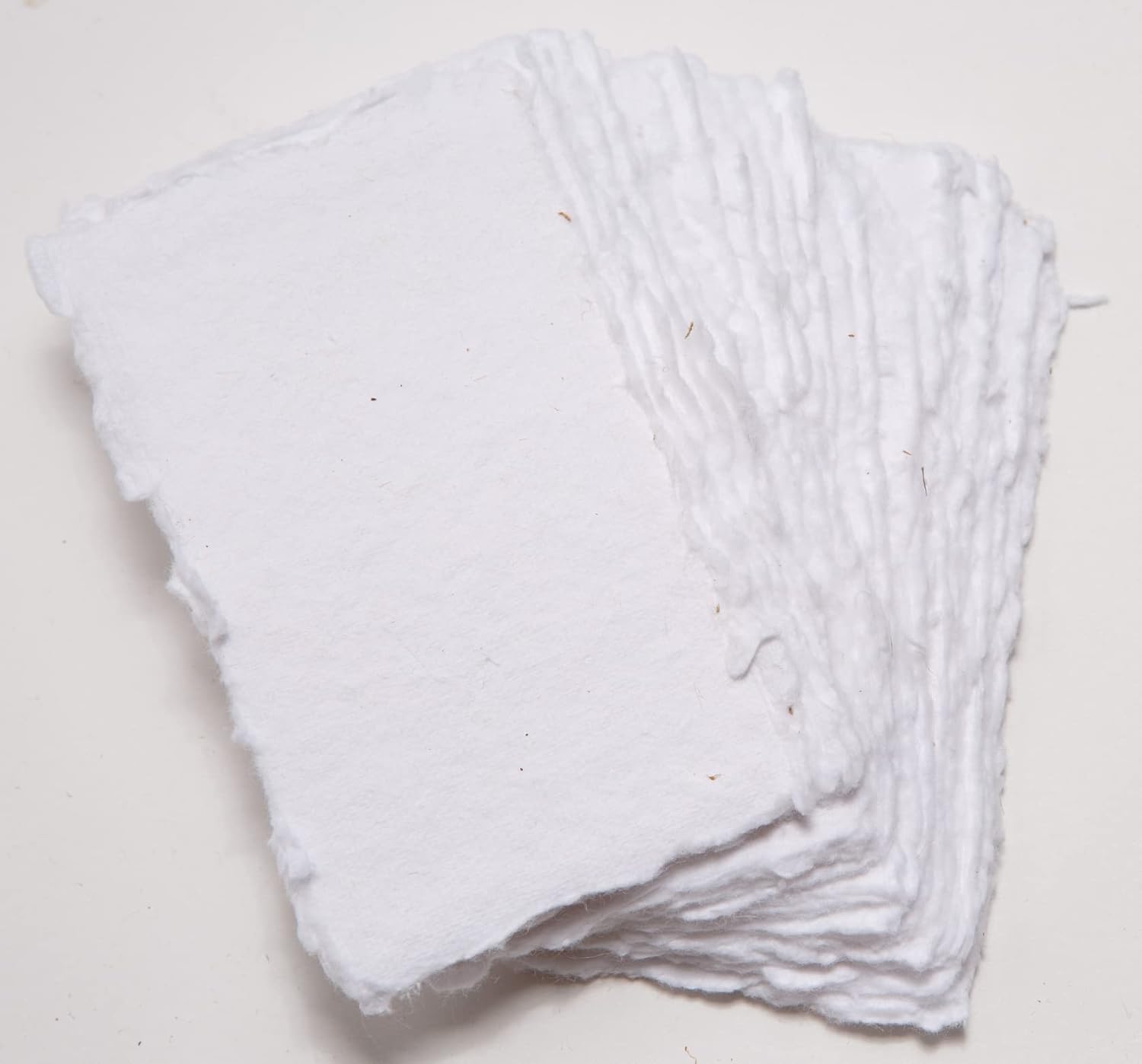 Wanderings Tarjetas de papel en blanco hechas a mano con borde Deckle en blanco, solo 3.5 x 2 pulgadas, paquete de 50 unidades, medios mixtos de