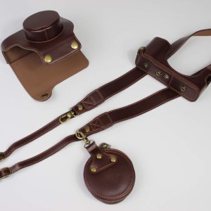 Funda X100V, de piel auténtica hecha a mano, de cuerpo completo, para cámara Fujifilm Fuji X100V, versión de apertura inferior + correa para el Funda X100V, de piel auténtica hecha a mano, de cuerpo completo, para cámara Fujifilm Fuji X100V, versión de apertura inferior + correa para el