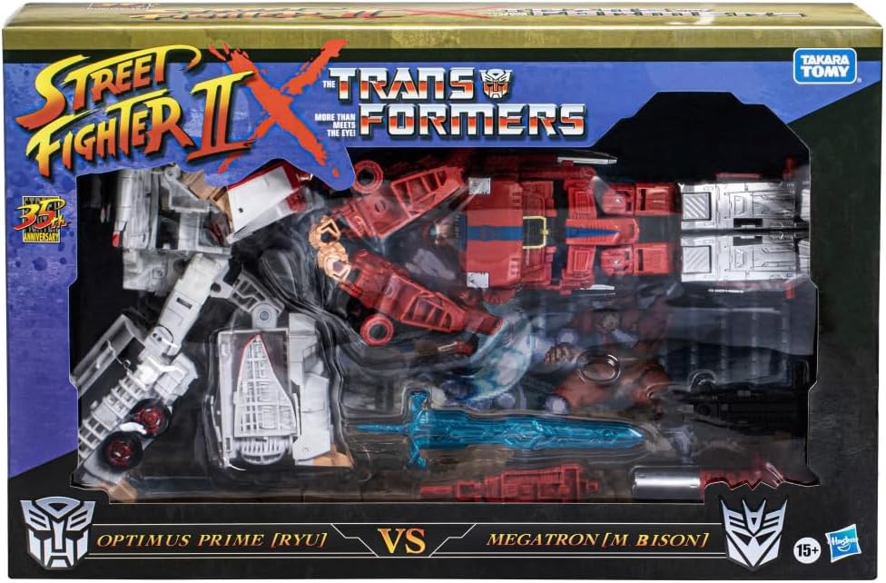 Transformers Colaborativo Street Fighter II Mash-Up, Optimus Prime Ryu contra Megatron M. Bison