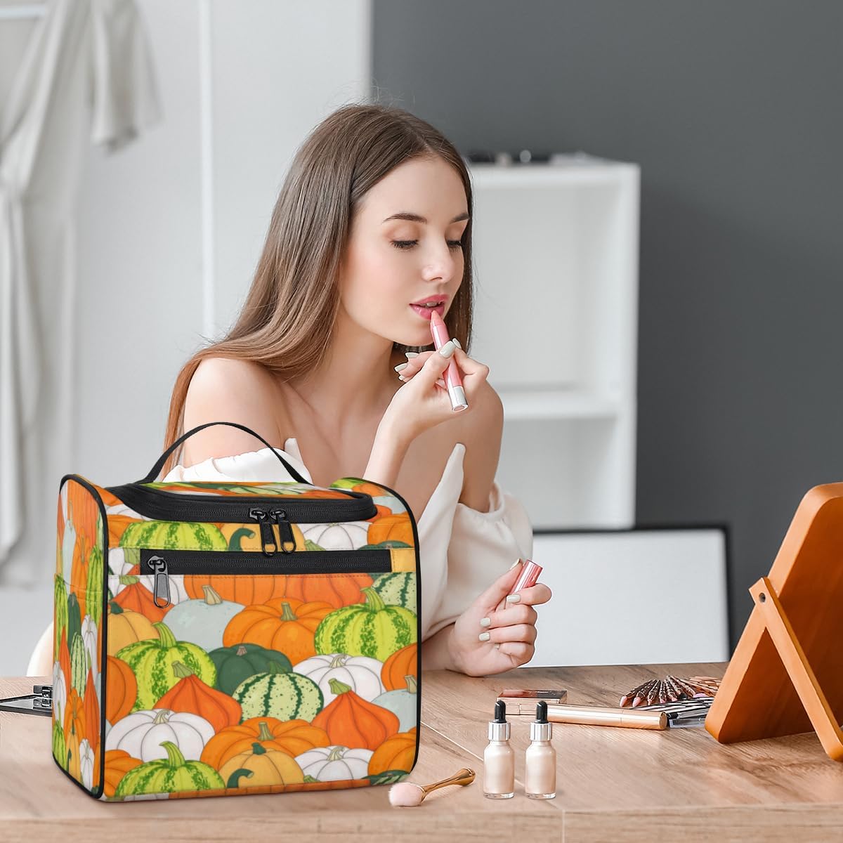 Thanksgiving Day Decor Theme Toiletry Bag for Women Travel Makeup Organizer with Hanging Hook Traveling Cosmetic Bags for Toiletries Accessories