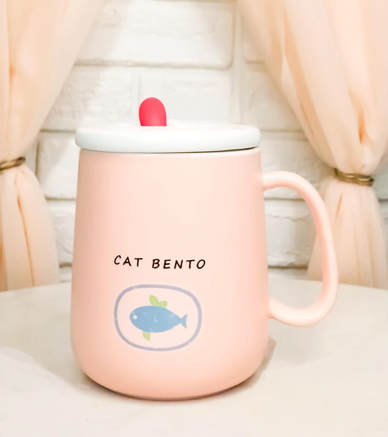 Ebros – Taza de café de porcelana con mango en forma de lengua, cuchara y tapa de cara sonriente, taza de café o té de porcelana, 14 onzas, para