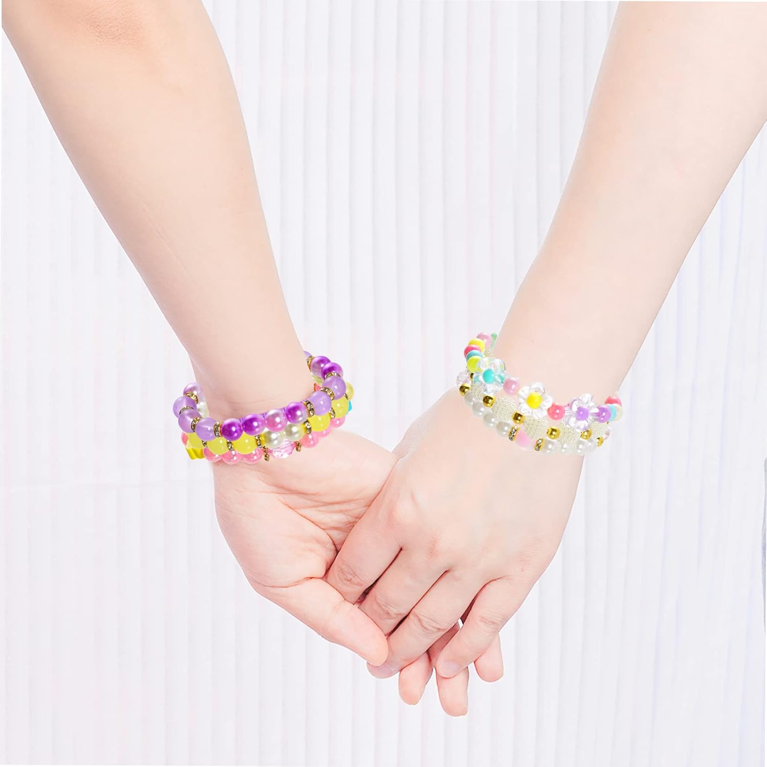 Juego de 24 pulseras de princesa para niñas, pulseras de cuentas para niñas pequeñas, juego de joyas para fiestas de cumpleaños