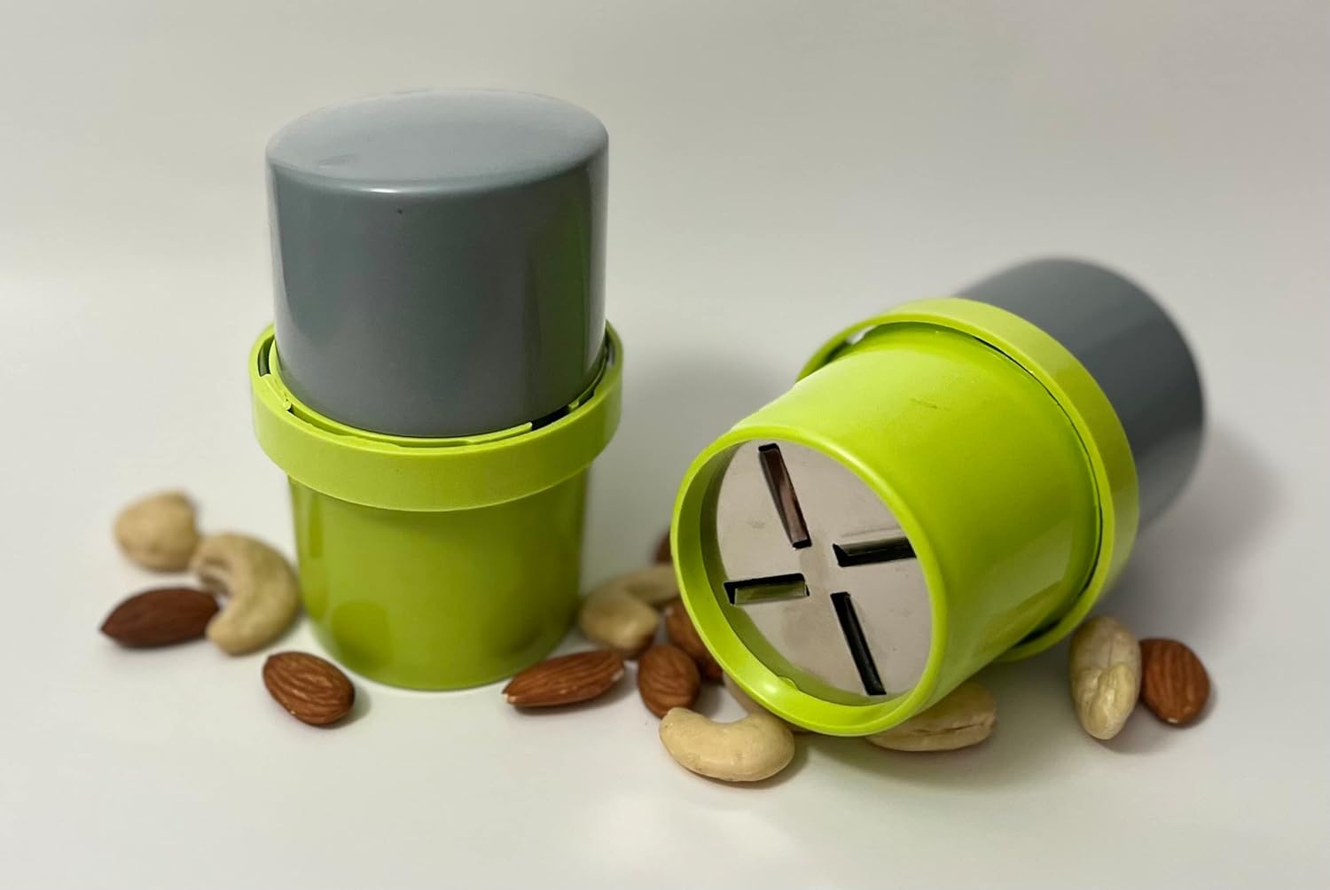 Picador de nueces, molinillo, rebanador y cortador de frutas secas perfecto para aderezos y adornar batidos, ensaladas, postres, sopas. Ideal para