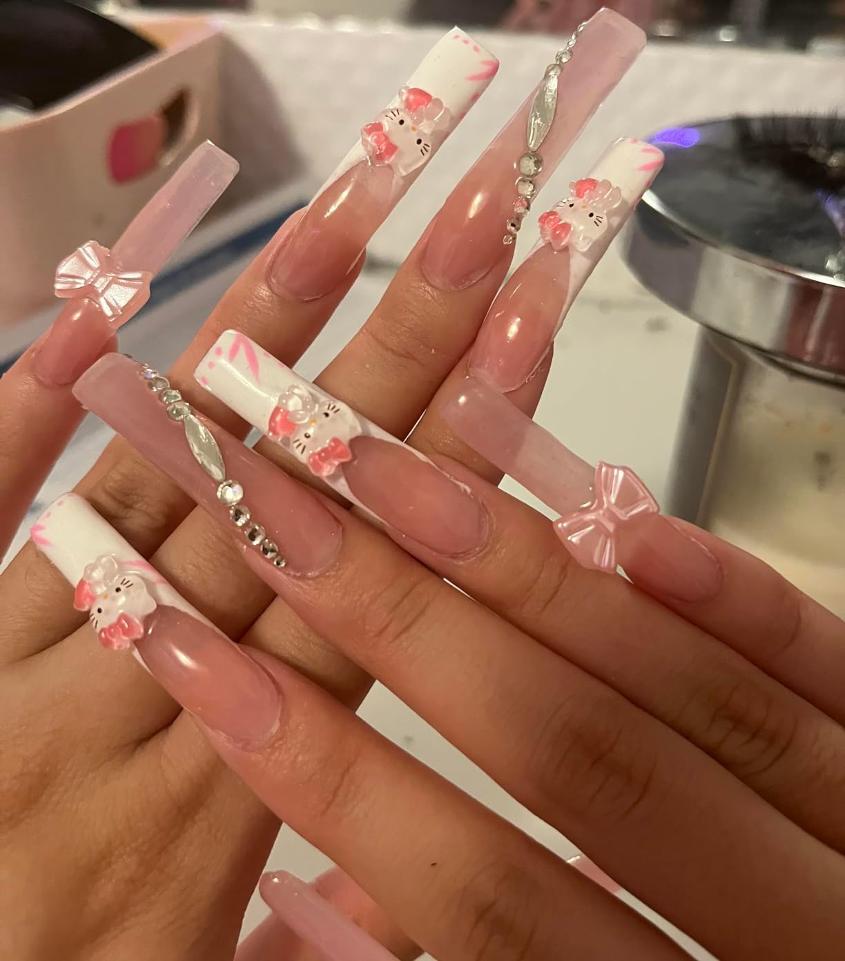 OWCATH Dijes de uñas Kawaii de dibujos animados de gatitos, decoraciones de uñas para suministros de arte de uñas, dijes de resina 3D con parte