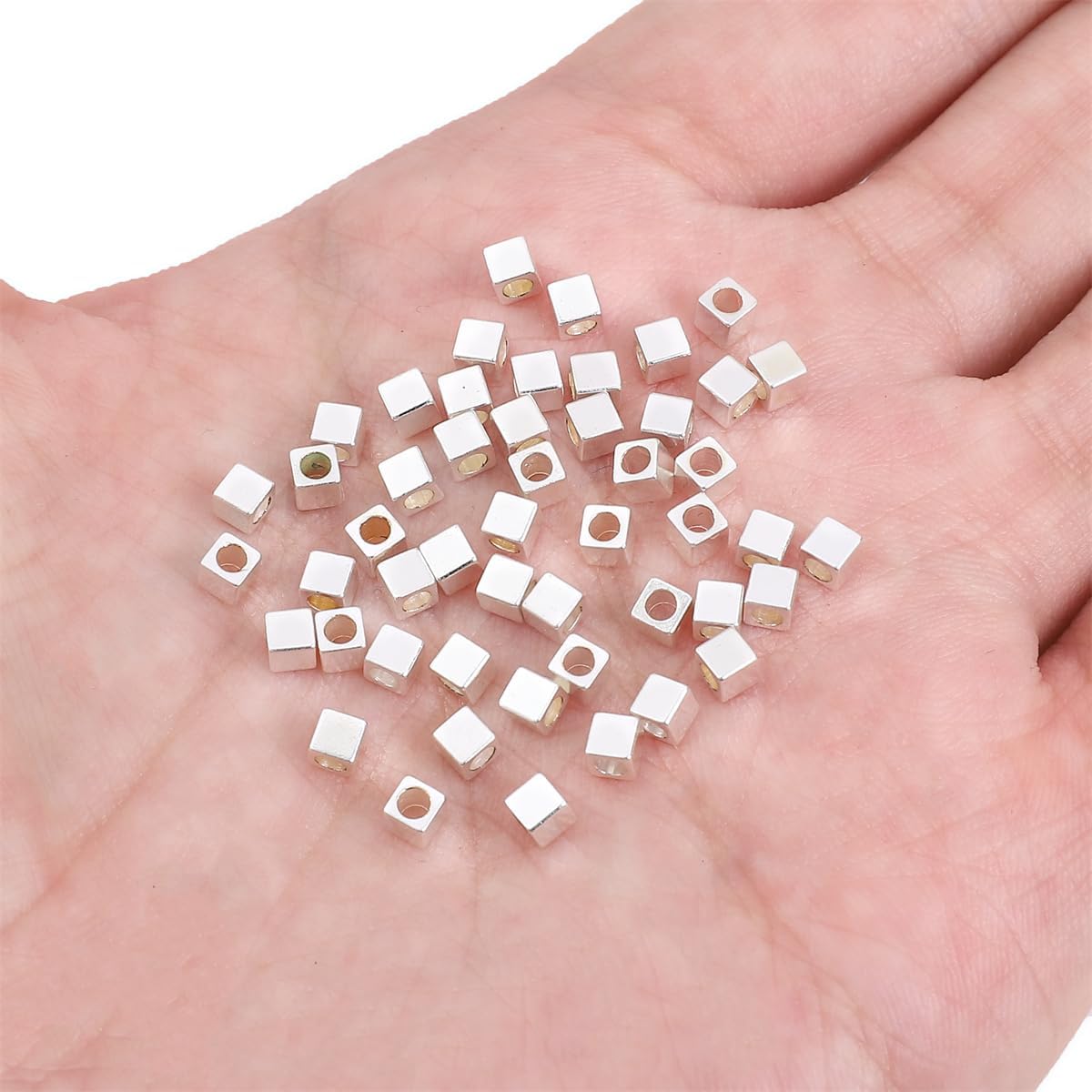 Cuentas espaciadoras de cubo chapado en plata ángulo recto 0.118×0.118 in 50pcs para la fabricación de joyas hallazgos no se deslustran