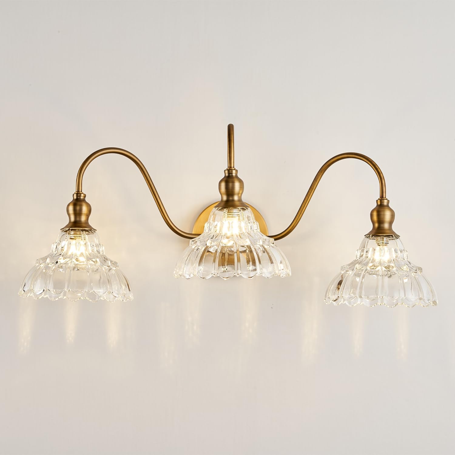 Apliques de pared vintage de 3 luces de latón moderno para tocador de baño, lámpara de tocador retro de vidrio para dormitorio, baño, puerta,