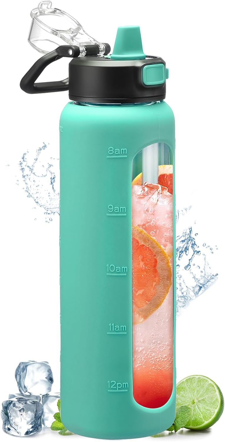 BLUEGO Botella de agua de vidrio de 32 onzas con pajilla, botellas de agua motivacionales con marcador de tiempo y funda de silicona, botella de