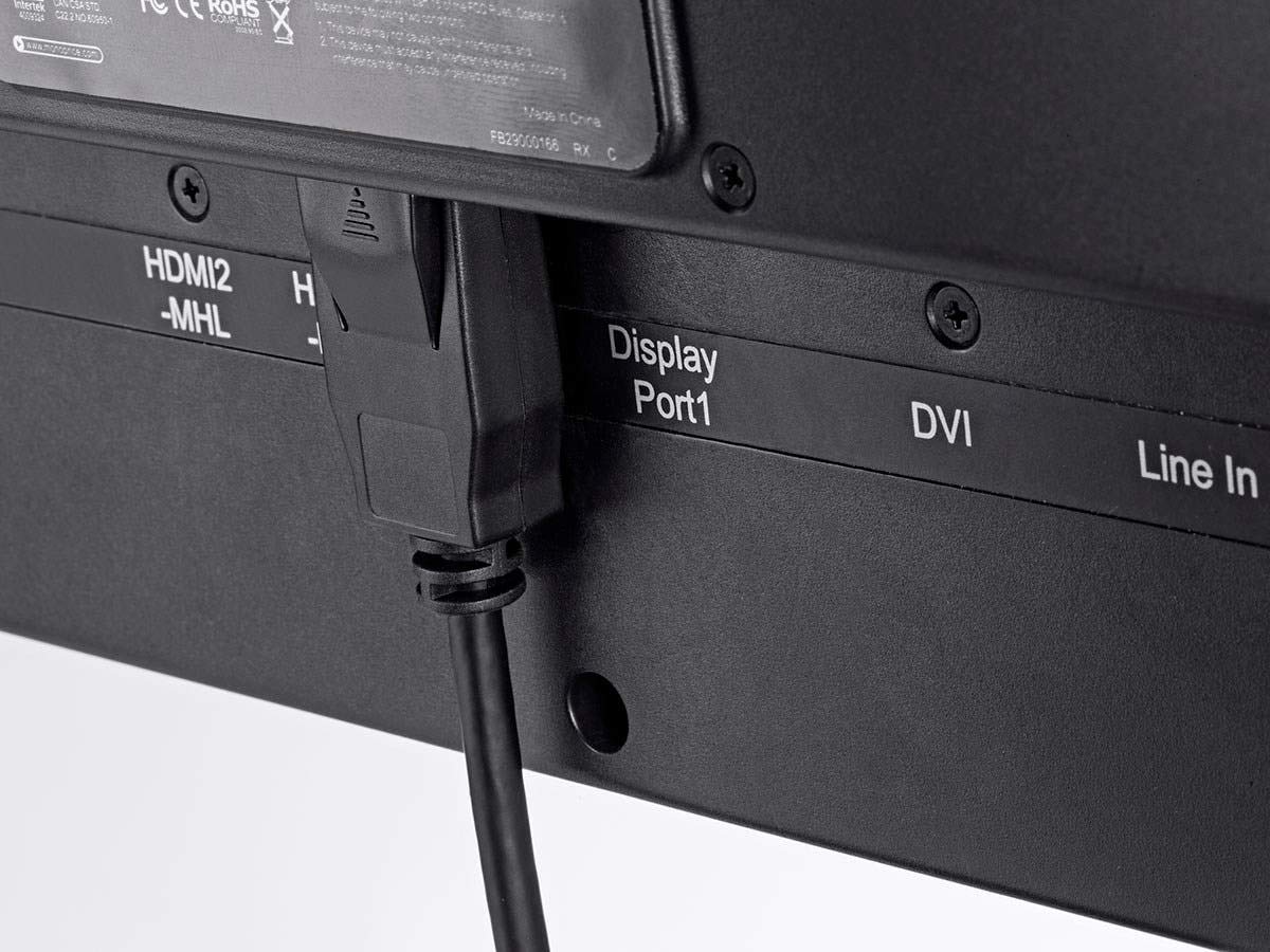 Monoprice 115888 – Cable Mini DisplayPort 1.2 a DisplayPort de 1.5 pies, compatible con 4K, compatible con video 3D, serie seleccionada, color negro