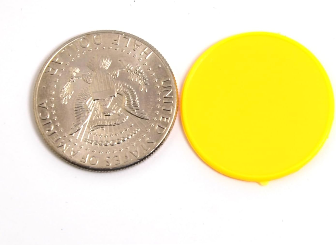 Smartdealspro 100pcs 32mm1.26 Inch Opaque Plastic Learning Counters Disks Mini Poker Chips Game Tokens with Storage Box