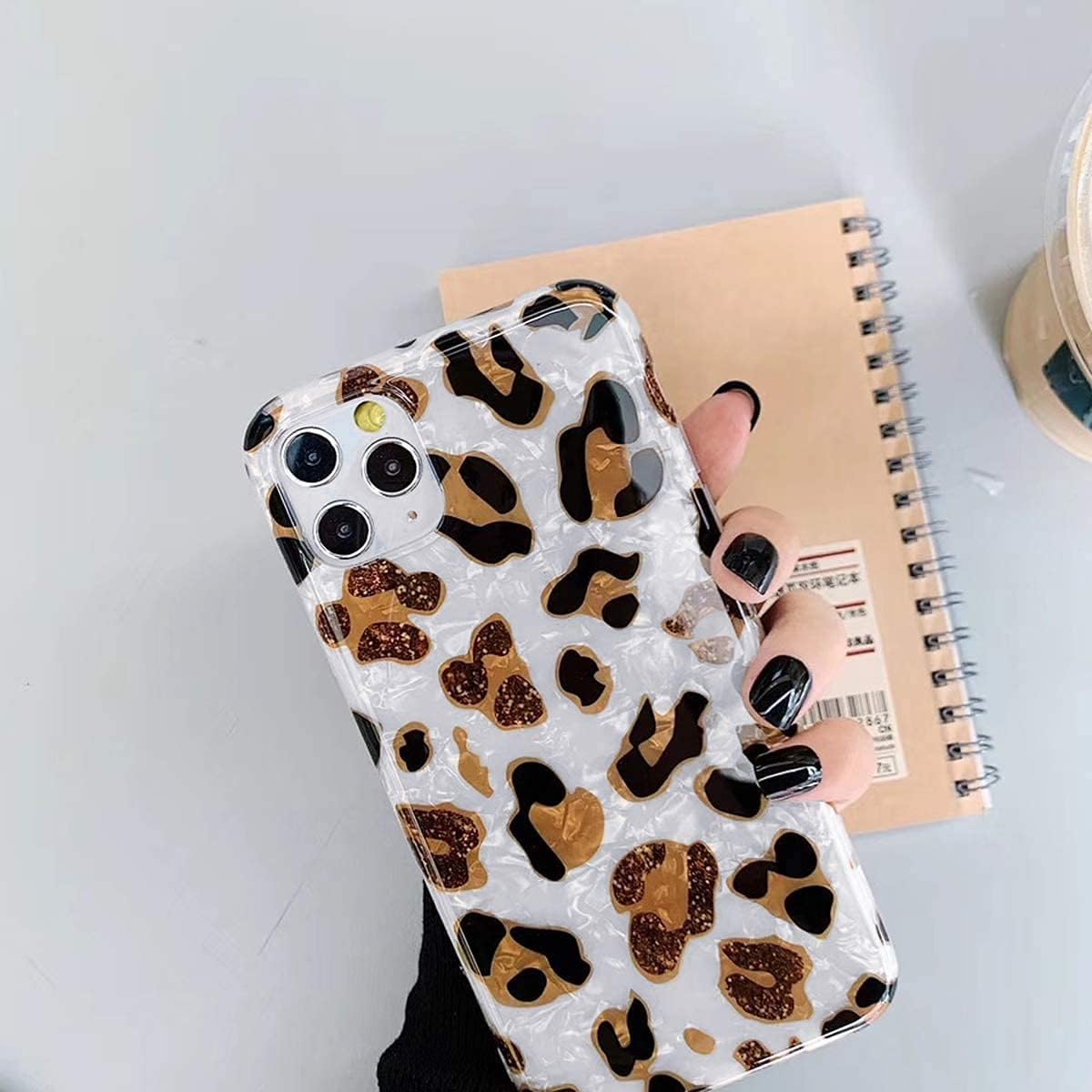 J.west Funda compatible con iPhone 13 Pro Max de 6.7 pulgadas, con purpurina dorada y estampado de leopardo, diseño de guepardo, translúcido,