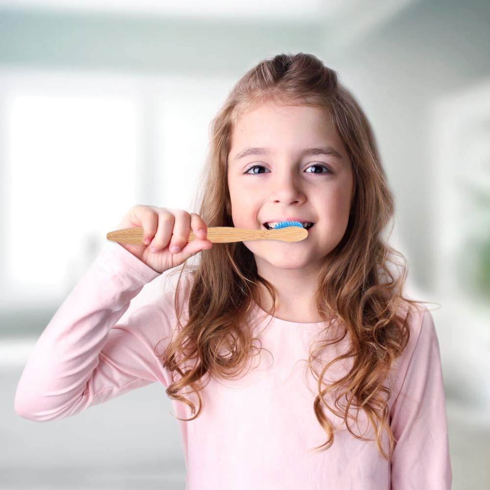 Cepillos de dientes de madera para niños, cerdas suaves a base de carbón, cepillos de dientes naturales, cerdas coloridas, asas para niños y niñas,
