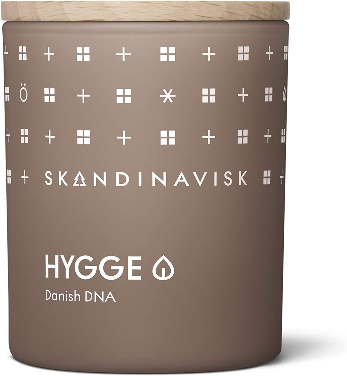 Skandinavisk Hygge ‘Cosiness’ – Mini vela perfumada. Notas de fragancia té negro y hojas de menta, manzanas secas y canela horneada. 2.3 oz.