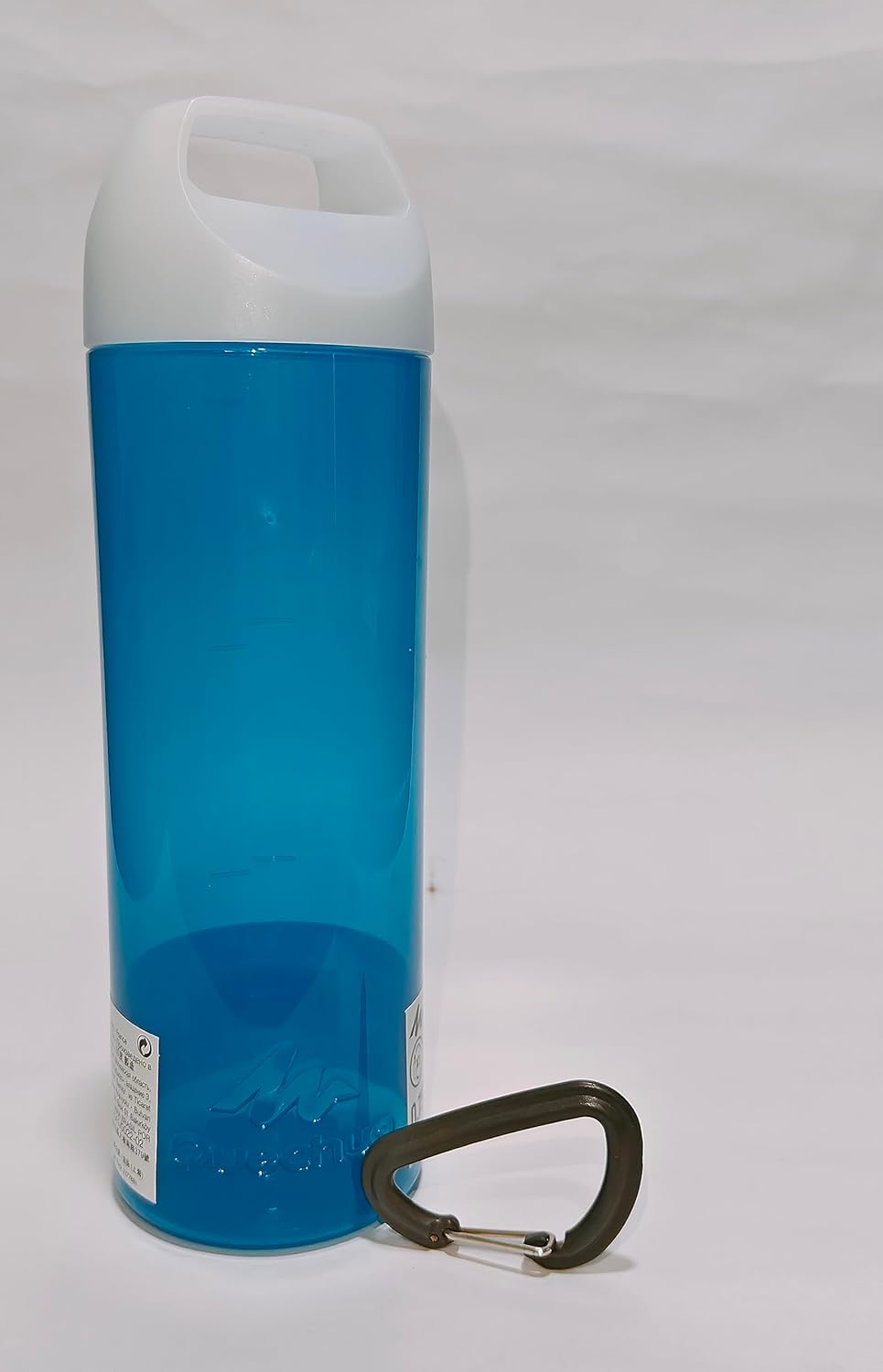 Quechua Botella 25.4 fl oz – Azul con Mosquetón de Plástico Gancho para la Botella