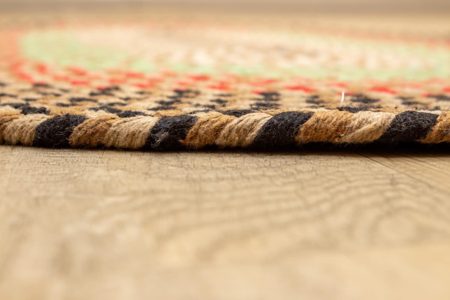 Super Area Rugs Alfombra trenzada ovalada ovalada de 4 x 6 pies, color marrón, rojo y verde, para dormitorios y salas de estar estilo rural
