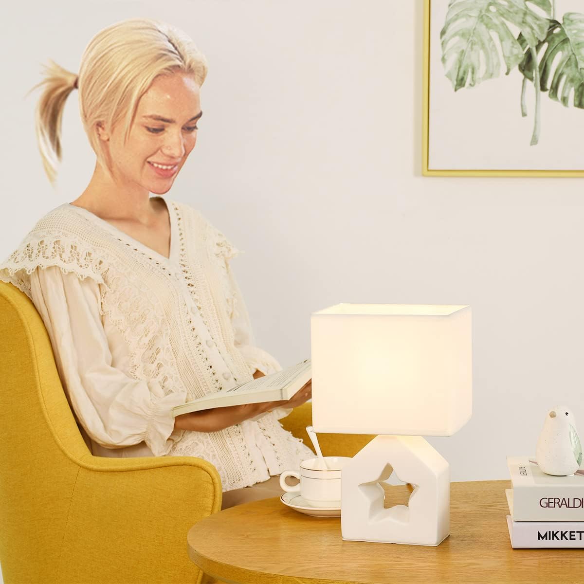 Lampwell Vera – Lámpara de mesa pequeña para sala de estar como lámpara de mesita de noche para dormitorio, lámpara de mesa moderna de cerámica,