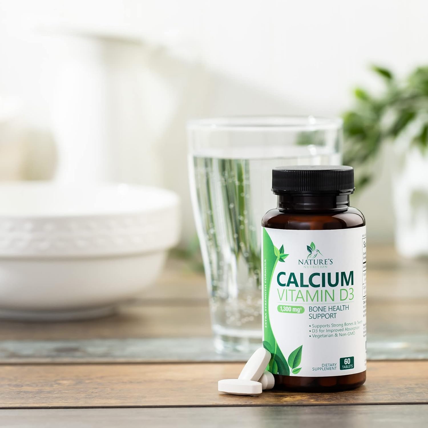Suplemento de calcio con vitamina D  1200 mg de carbonato de calcio con 1600 UI de vitaminas D3  Apoya la fuerza ósea, los dientes y el sistema