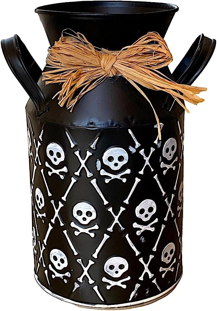 Jarrón de metal para Halloween, decoración rústica, estante de mesa, chimenea, blanco y negro con calaveras y huesos (9.75 pulgadas de alto)