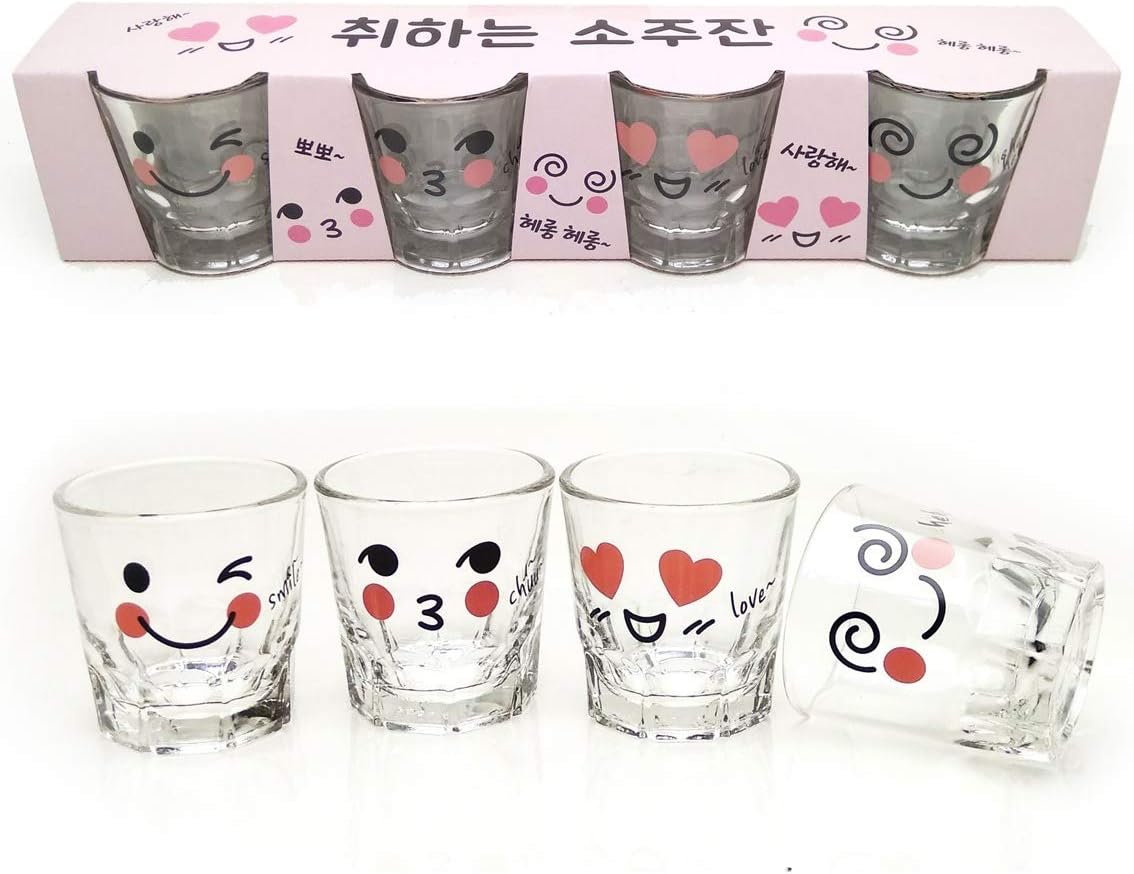 Juego de vasos de chupito coreanos Soju, 1.7 onzas, vidrio transparente con carácter, vidrio en forma de corazón para whisky, tequila y licor.