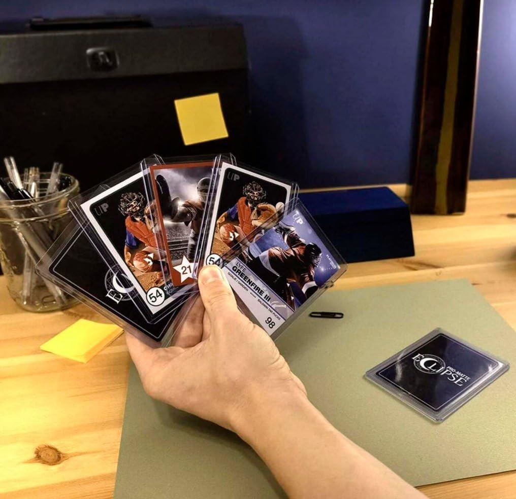 Panini Mosaic Football Card Blaster Box 2023 – 36 tarjetas de fútbol con 5 tarjetas de carga superior para ayudar a proteger tus tarjetas
