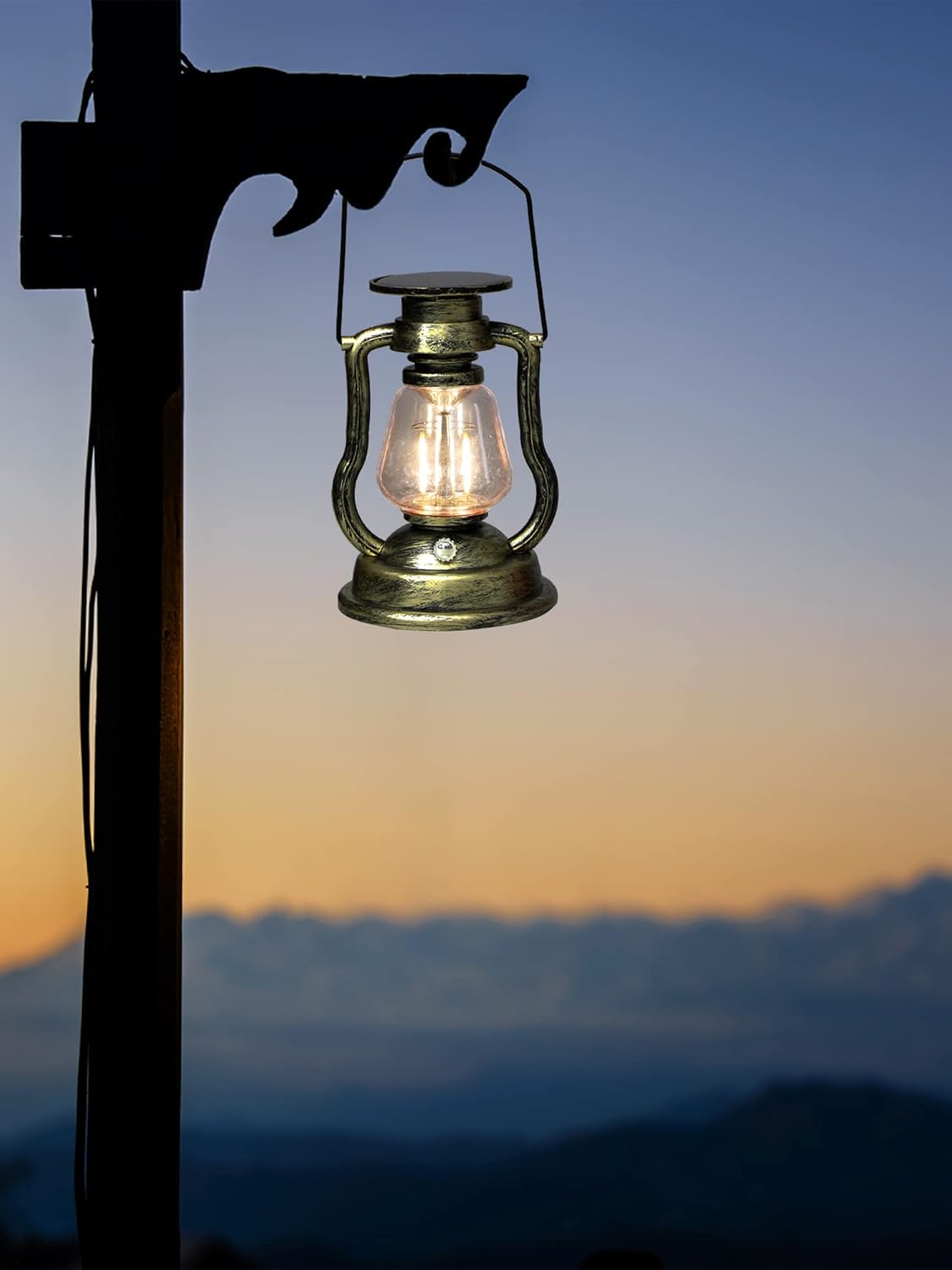 MECAKUCA Faroles LED vintage solares de huracán antiguo impermeable, lámpara colgante de metal antiguo para mesa de interior, iluminación de