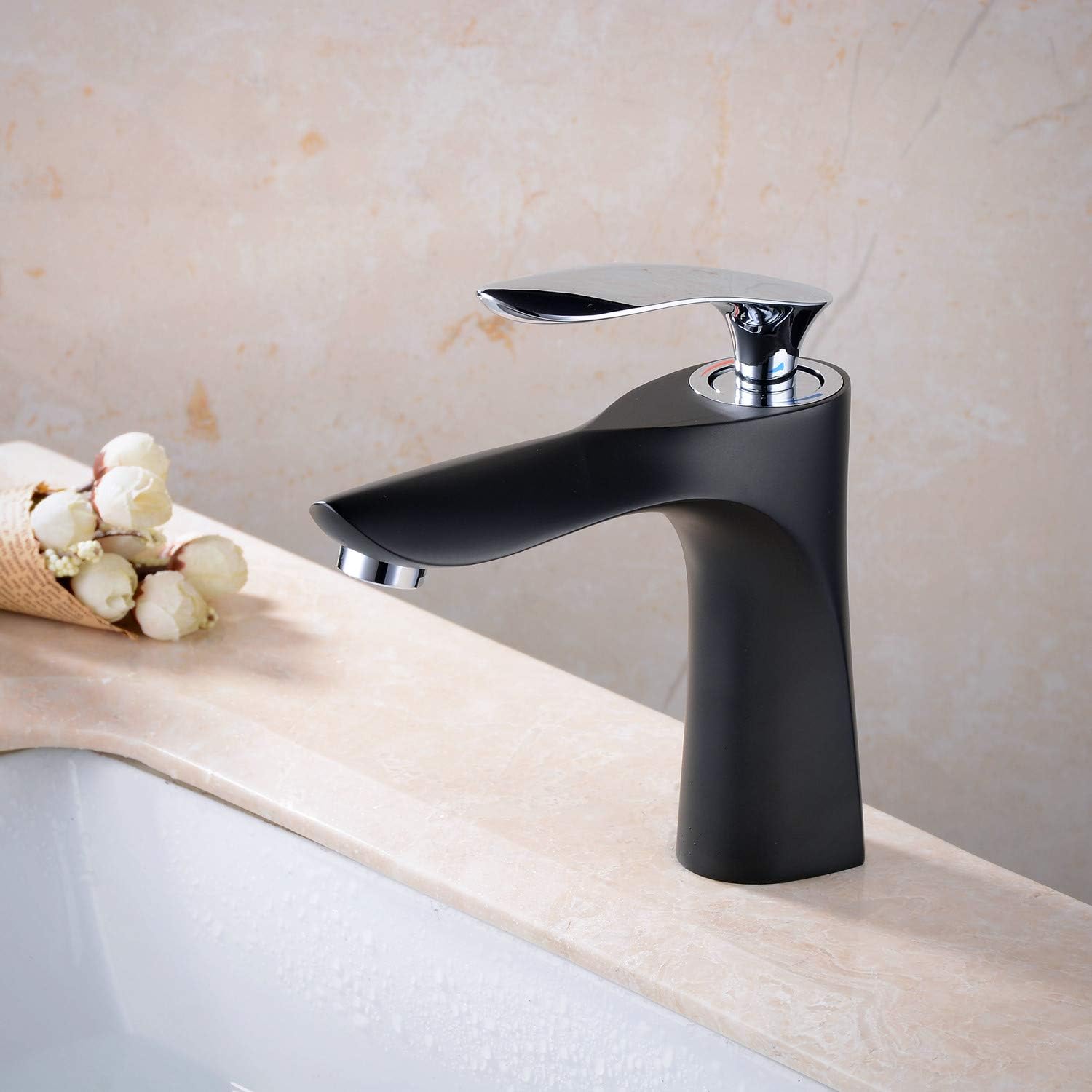 Leekayer Grifo de lavabo de baño de una sola manija, cromado, cuerpo de montaje de 1 agujero, grifo mezclador de tocador negro, grifo de baño con