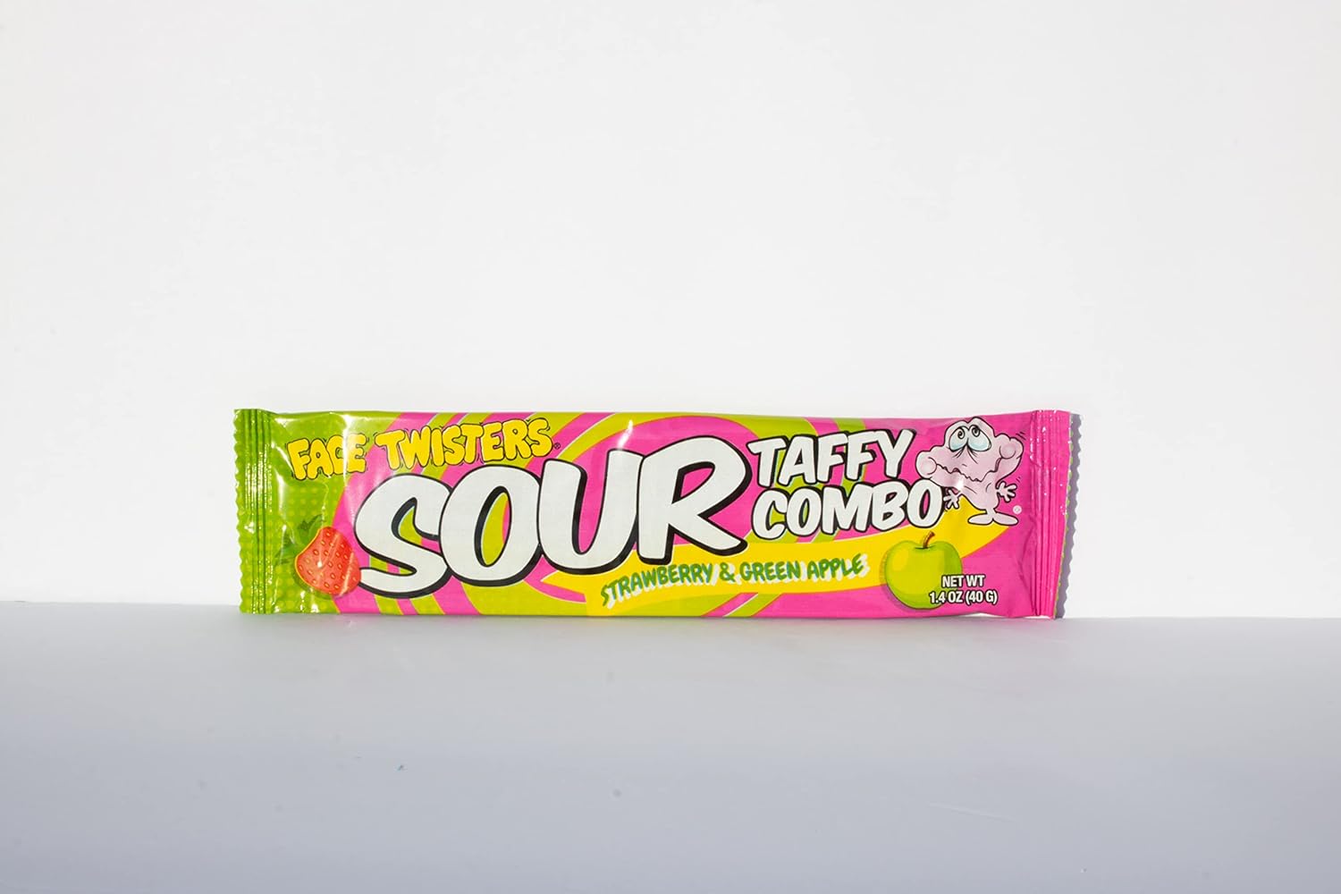 Face Twisters Sour Taffy Combo de fresa y manzana verde  Paquete de 4 barras grandes de caramelo agrio