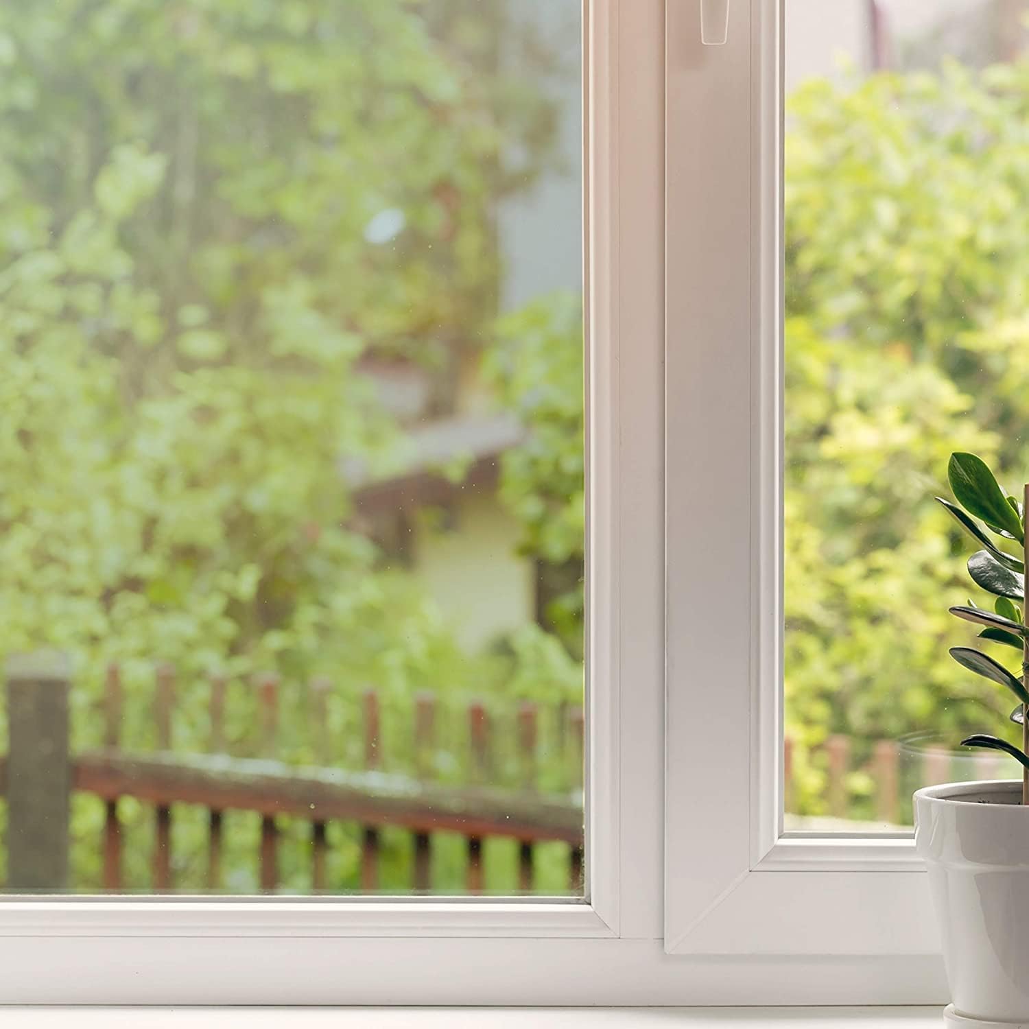Snapguard Solutions Tinte de cerámica residencial para ventanas, proporciona control de calor y protección UV, rollo de 3 pies x 25 pies (70 %), 2