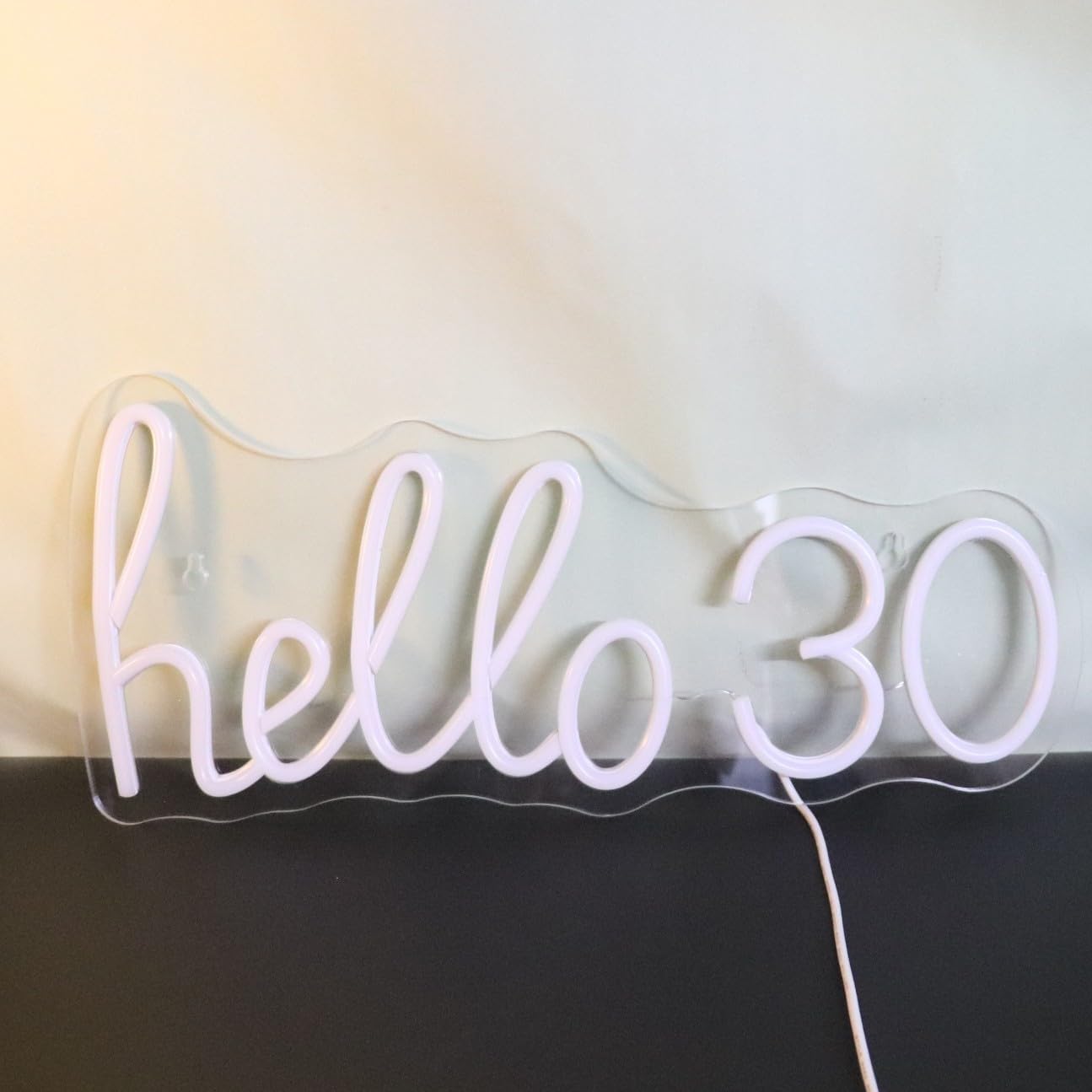 Letrero de luz LED de neón rosa con texto en inglés Hello 30 para niñas, decoración de fiesta de 30 cumpleaños, sala de estar, regalo de cumpleaños