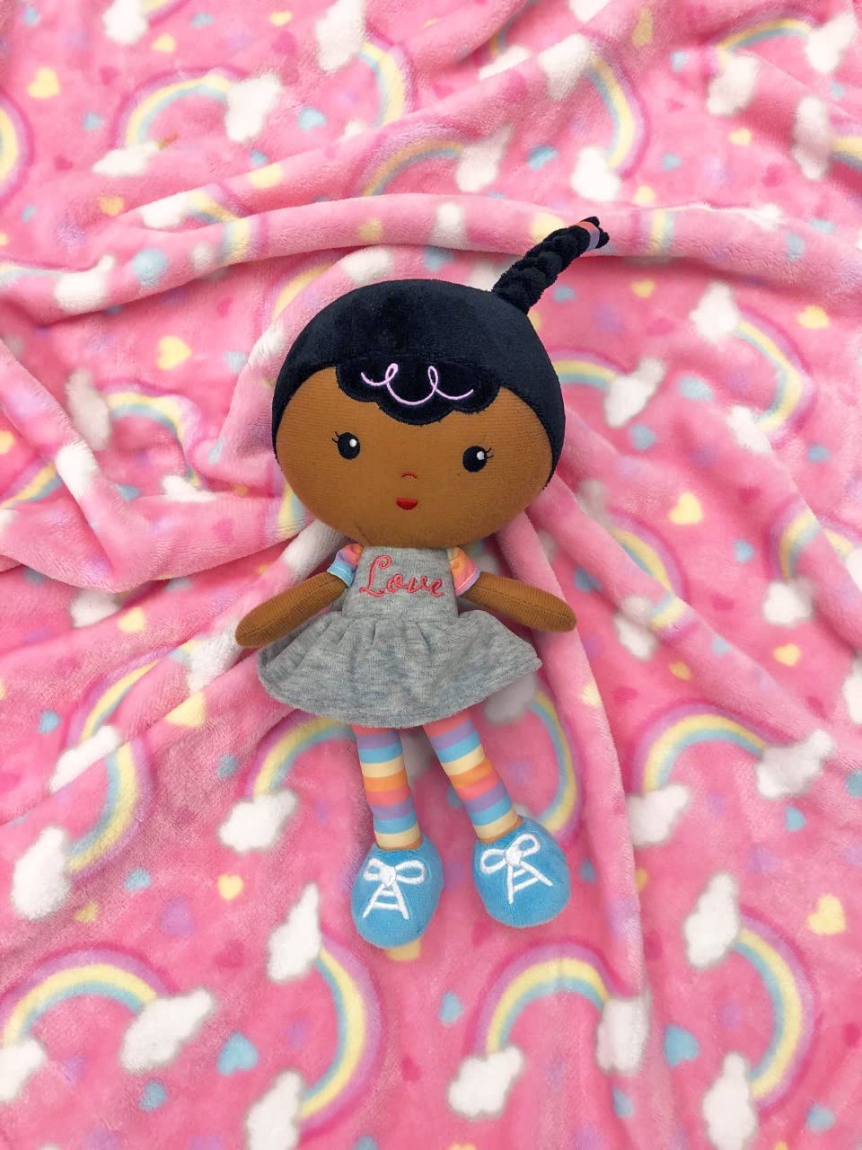 Baby Starters Peluche Snuggle Buddy – Muñeca negra de bebé, sauce, tez más oscura, 11 pulgadas