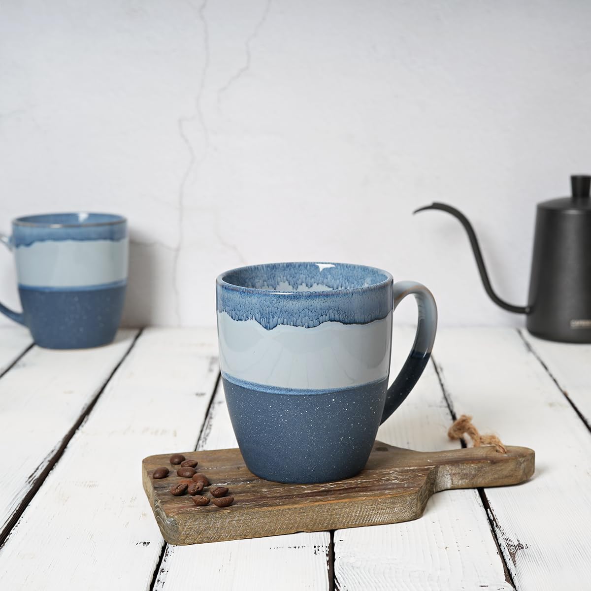 Bosmarlin Juego de 4 tazas de café de cerámica, 17 onzas, tazas de café azules con mango grande, aptas para microondas, esmalte reactivo único