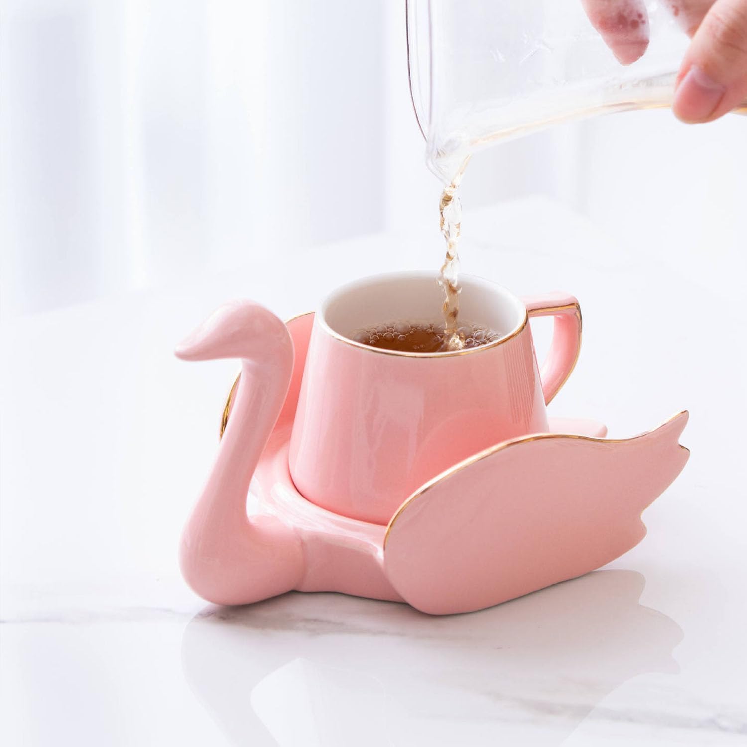 Juego de 2 tazas de café de cerámica y platillo, creativas y lindas tazas de café con posavasos de cisne para oficina y hogar, tazas de porcelana