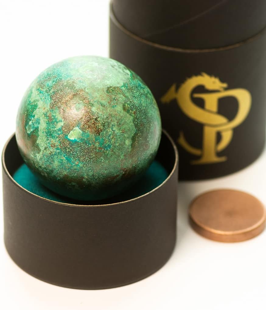 Orbe de cobre Verdigris con pátina forzada verde – Esfera de 2.25″ – 1.75 lb