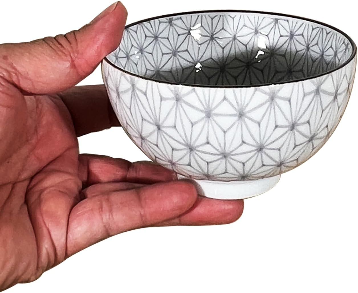 Vibrante colección de 5 cuencos de arroz en tamaño clásico japonés, tonos modernos, aptos para microondas y lavavajillas, presentados en elegante