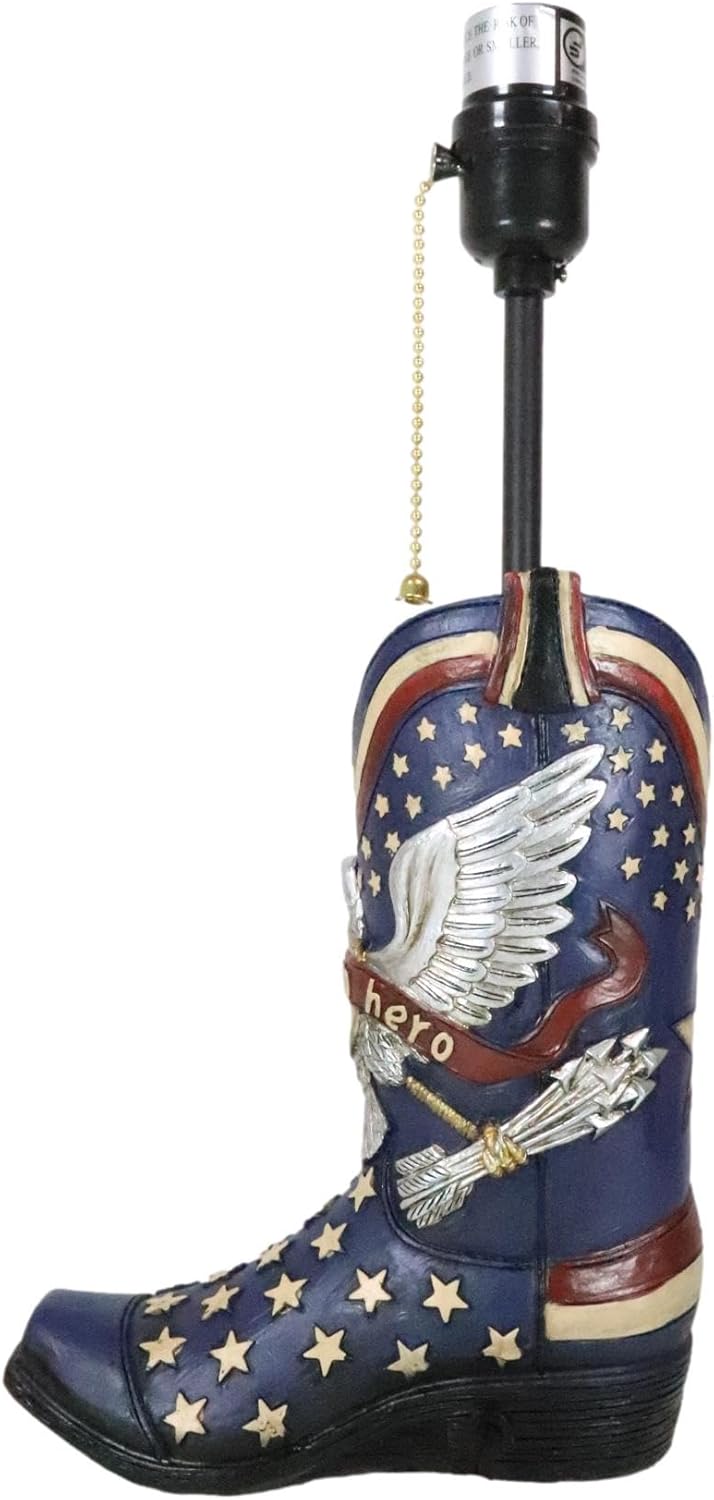 Ebros Gift Banderín patriótico de piel sintética con diseño de águila calva y bandera americana, bota vaquera, pintada a mano, lámpara de mesa de