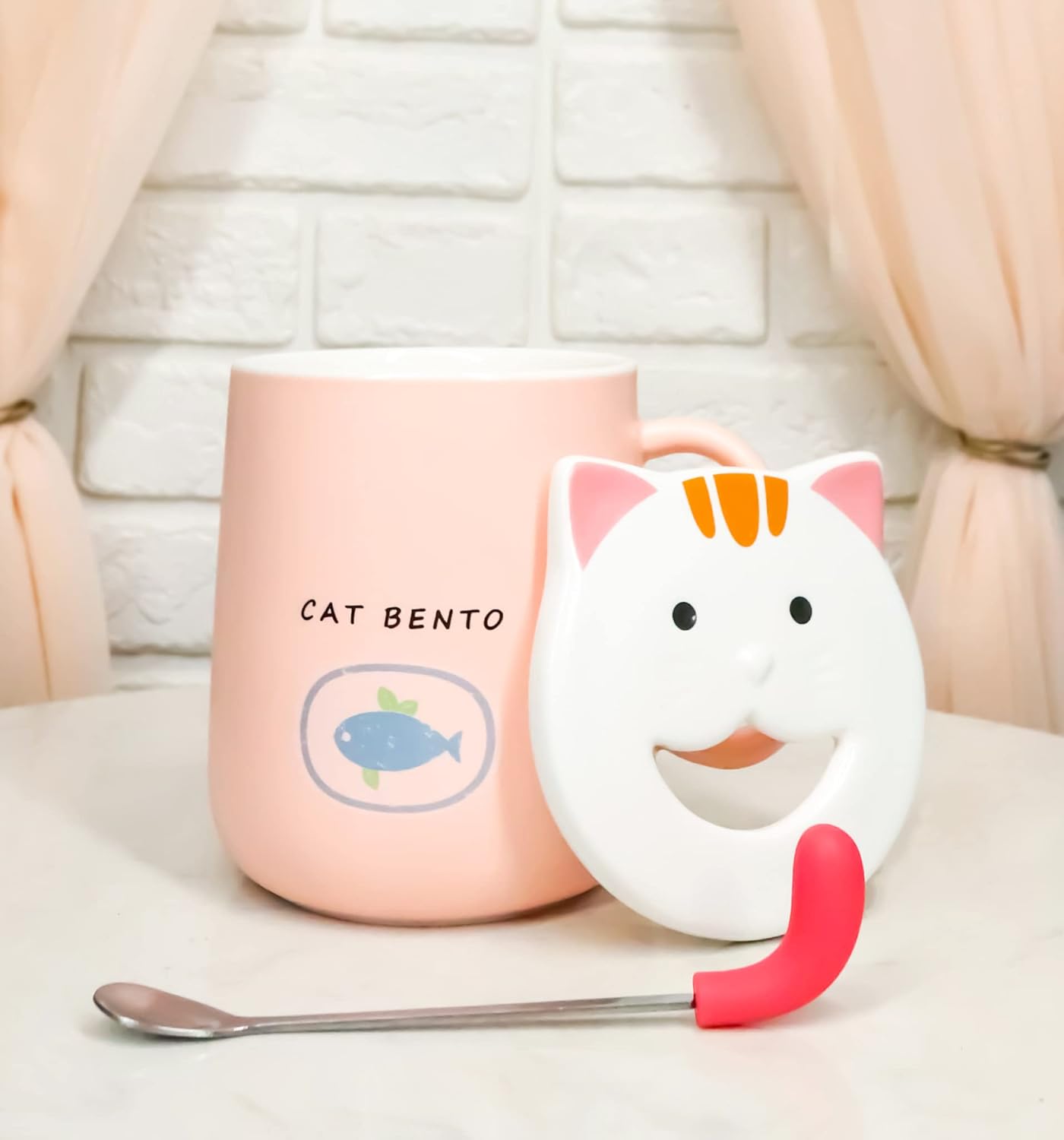 Ebros – Taza de café de porcelana con mango en forma de lengua, cuchara y tapa de cara sonriente, taza de café o té de porcelana, 14 onzas, para