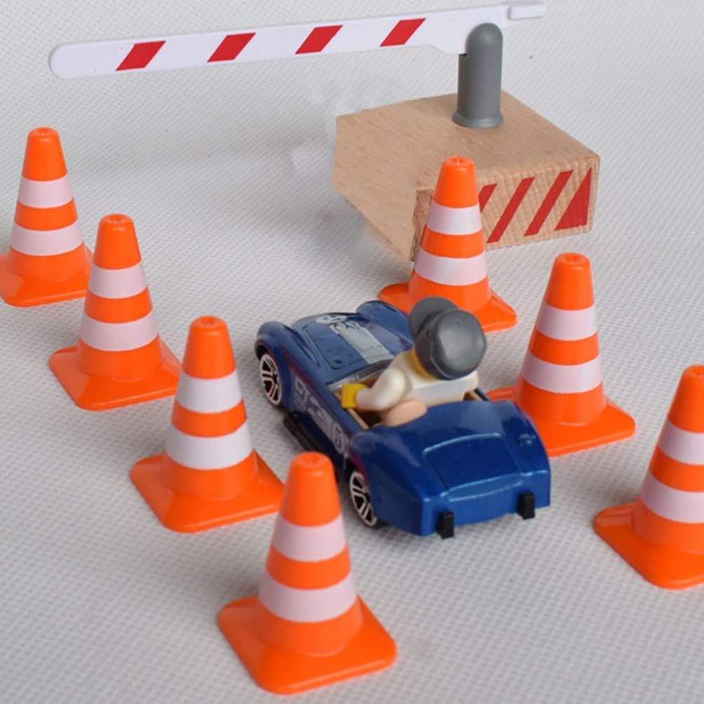 Toddmomy Mini conos de tráfico, 7 unidades, pequeños conos de construcción, mini conos de tráfico de plástico, pequeños conos de tráfico, señales de