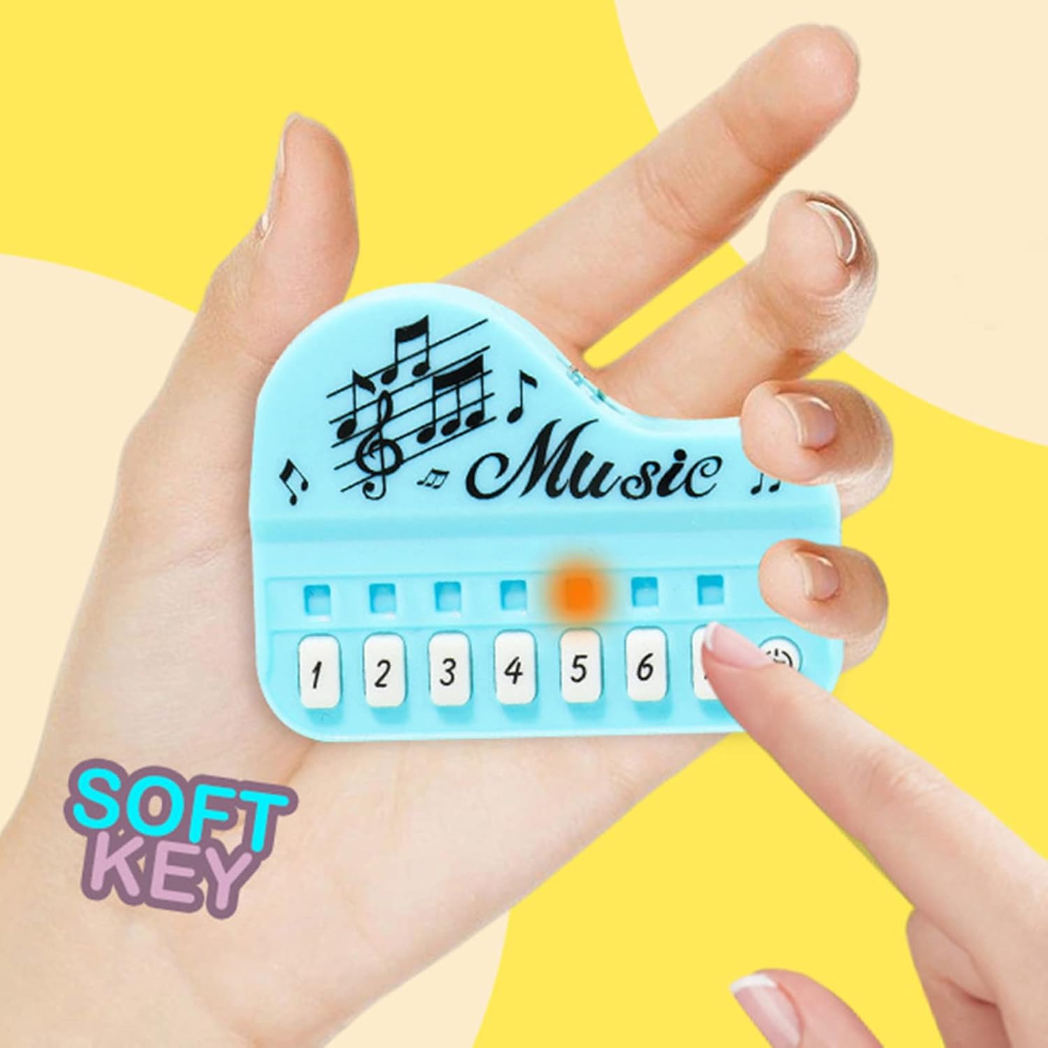 Creativity – Mini llavero de teclado de piano para amantes de la música, divertido y práctico, llavero de instrumento musical en miniatura, Blanco