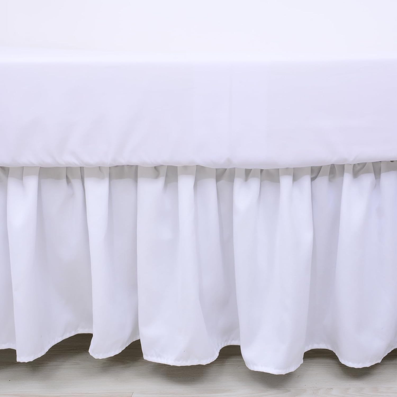 Cloele Juego de ropa de cama para cuna de bebé de 3 piezas, juego acolchado con volantes sólidos que incluye edredón, sábana bajera para niños y