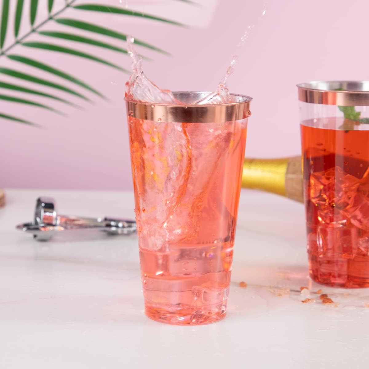LIYH – 100 vasos de plástico de oro rosa, vasos de plástico con borde de oro rosa de 16 onzas, elegantes tazas de boda de plástico transparente,