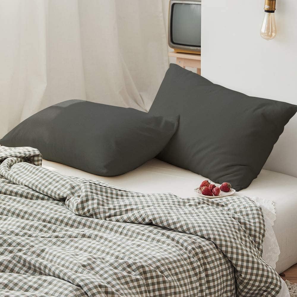 BEDSUM Fundas de almohada de microfibra, ultra suaves y resistentes a las arrugas con cierre de sobre.