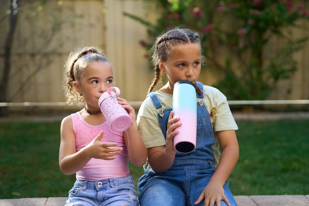 IRON FLASK Botella de agua para niños, tapa con pajilla, 20 calcomanías con nombre, acero inoxidable aislado al vacío, vaso de doble pared, taza de