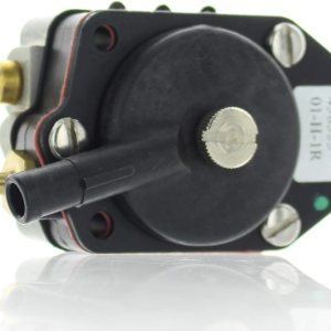 Evinrude Johnson OMC Nuevo ensamblaje de bomba de combustible OEM, 0438555 Evinrude Johnson OMC Nuevo ensamblaje de bomba de combustible OEM, 0438555