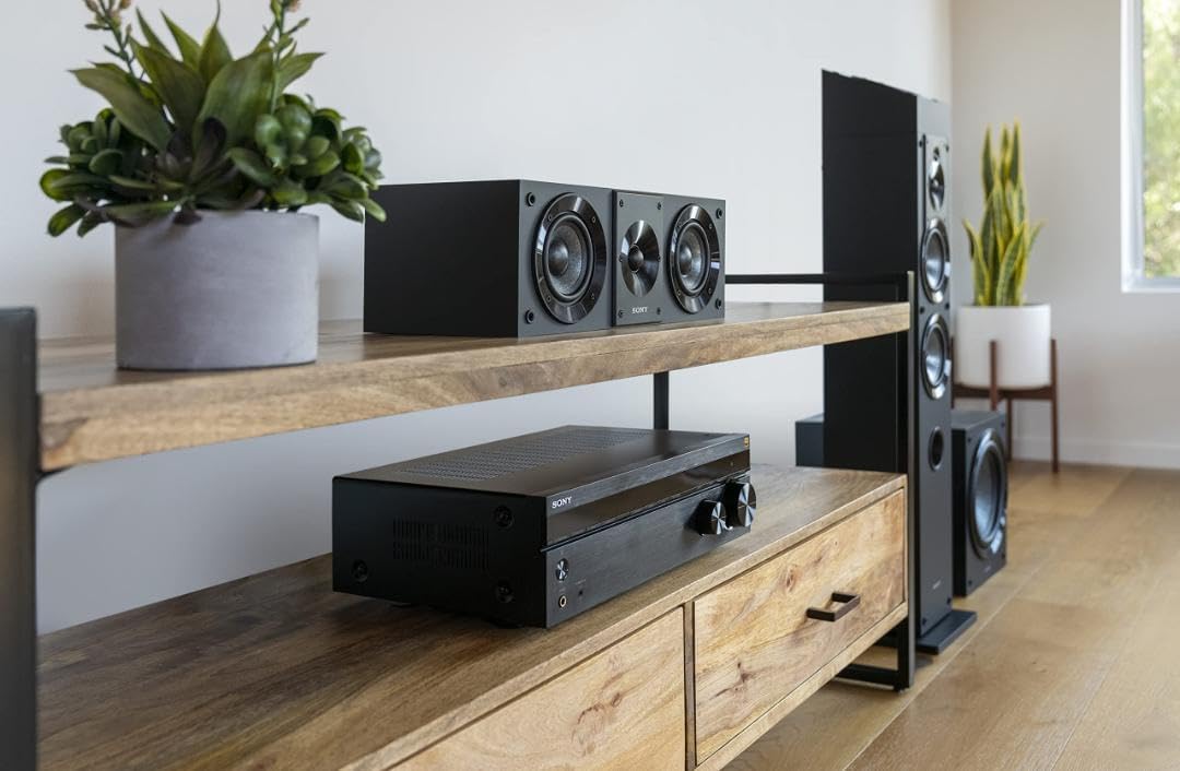 Sony SSCS8 – Altavoz de canal central de 3 controladores de 2 vías, color negro, sistema de altavoces de 4 estantes.