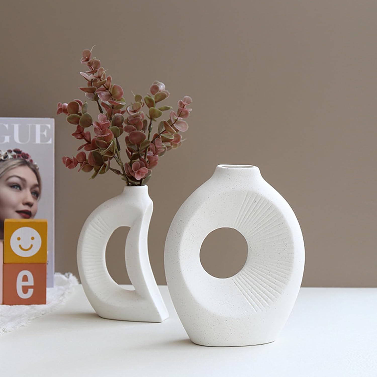Juego de 2 jarrones de cerámica blanca mate, jarrón hueco para decoración de mesa de comedor, moderno y minimalista bohemio, juego de sol y luna