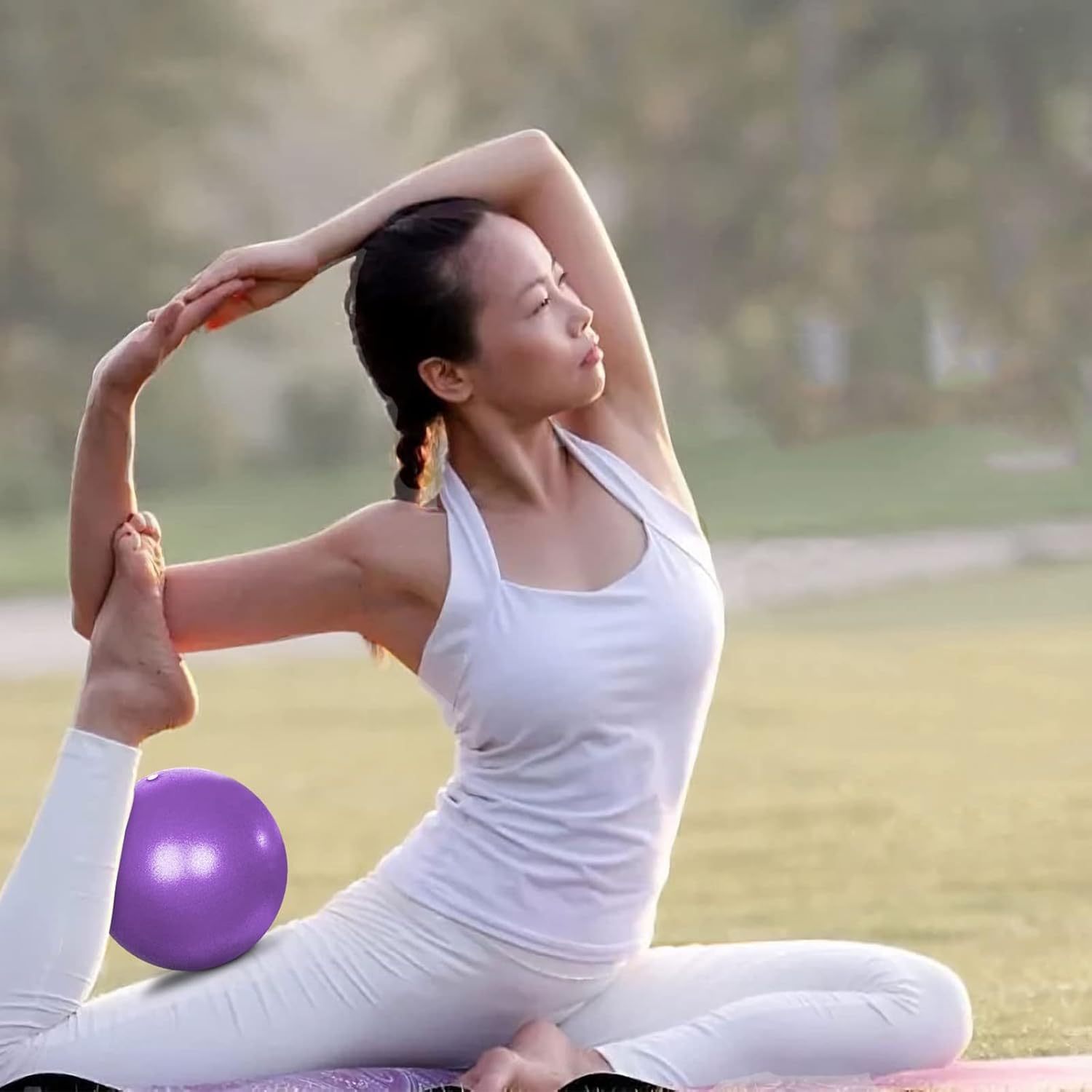 Fsadwnn – Pelota de ejercicio pequeña, bola de pilates de 9 pulgadas, pelota de ejercicio pequeña con bomba, bola de barre, mini pelota dobladora,