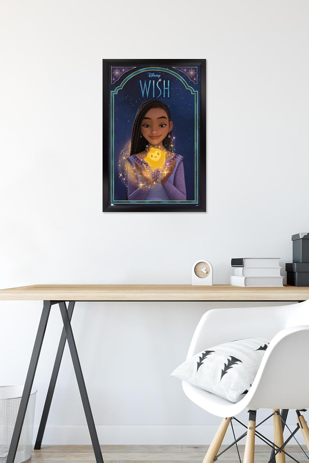 Trends International Disney Wish – Póster de pared Asha & Star, 14.72 x 22.37 pulgadas, versión enmarcada en negro