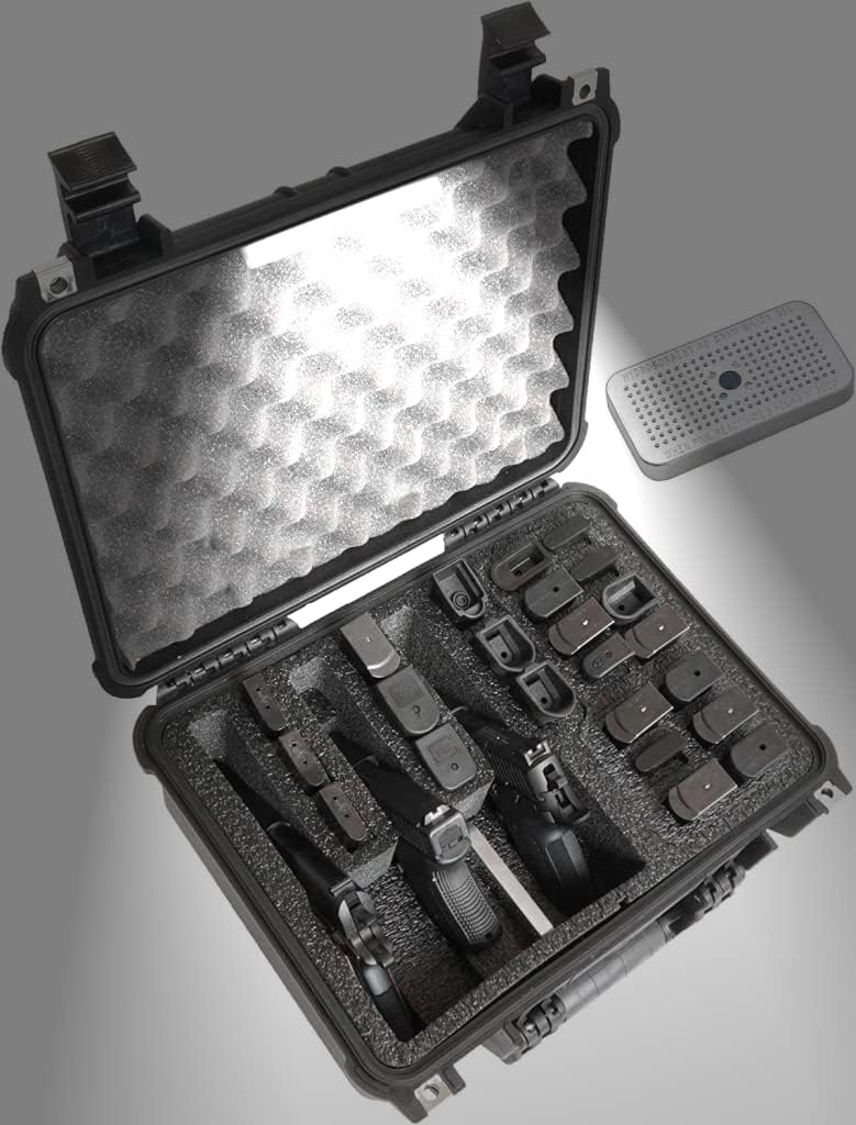 Case Club 3 pistolas y accesorios y hasta 23 cargadores precortados estuche impermeable con gel de sílice para ayudar a prevenir el óxido de la